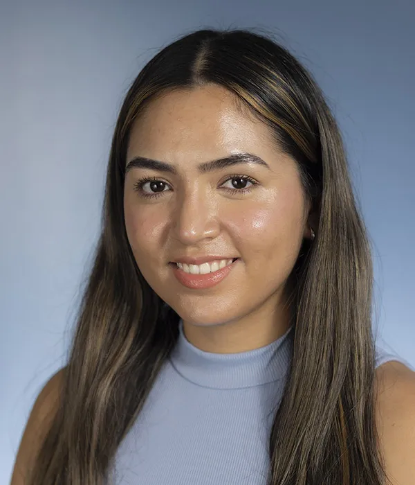 Laura Garcia - Profesora de inglés Laura Garcia - Profesora de inglés