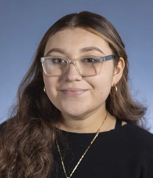 Noemi Miramontes - Ayudante de Oficina Noemi Miramontes - Ayudante de Oficina