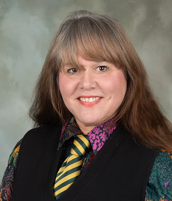 Jessica Dietz Jessica Dietz - Profesora de Arte