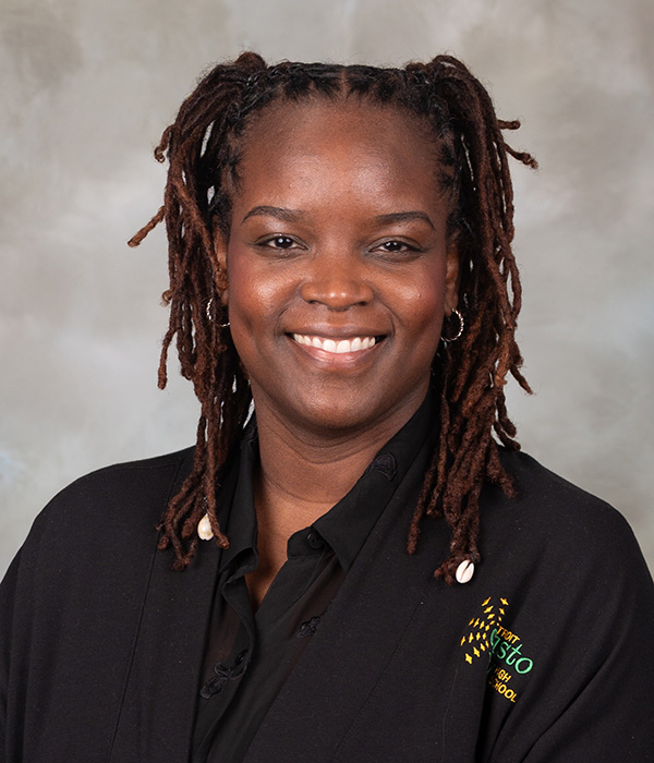 Tavira Davis Tavira Davis, Business Manager